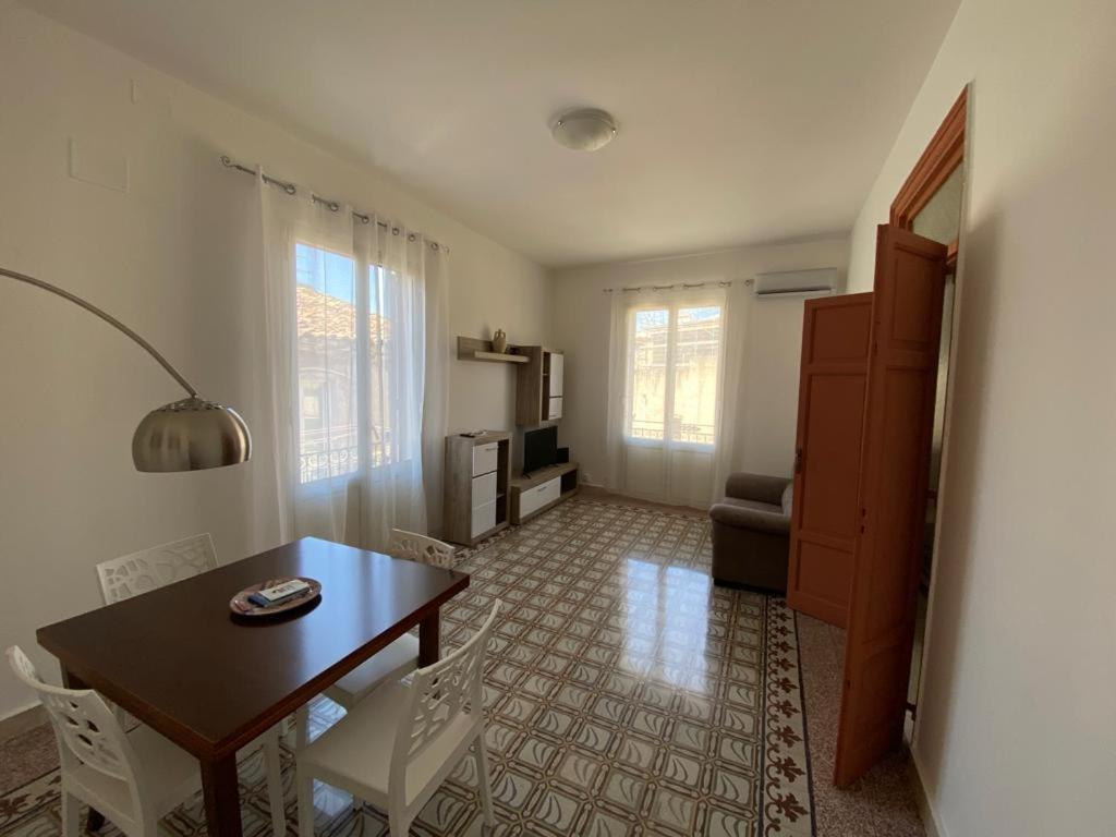 Apartamento Al Parlatoio Del Centro Storico Palermo Exterior foto